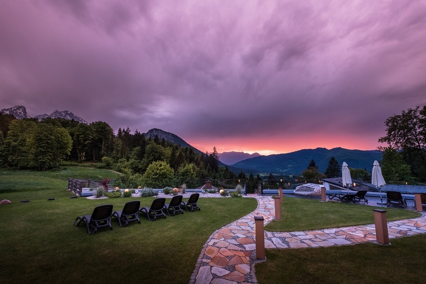 Abendstimmung am Pool