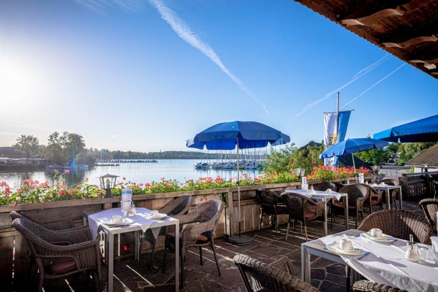 Restaurant Terrasse mit Seeblick